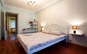 Chornovola Avenue Apartment
