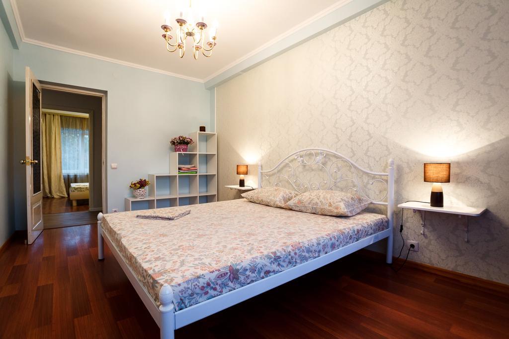 Chornovola Avenue Apartment Львів Екстер'єр фото